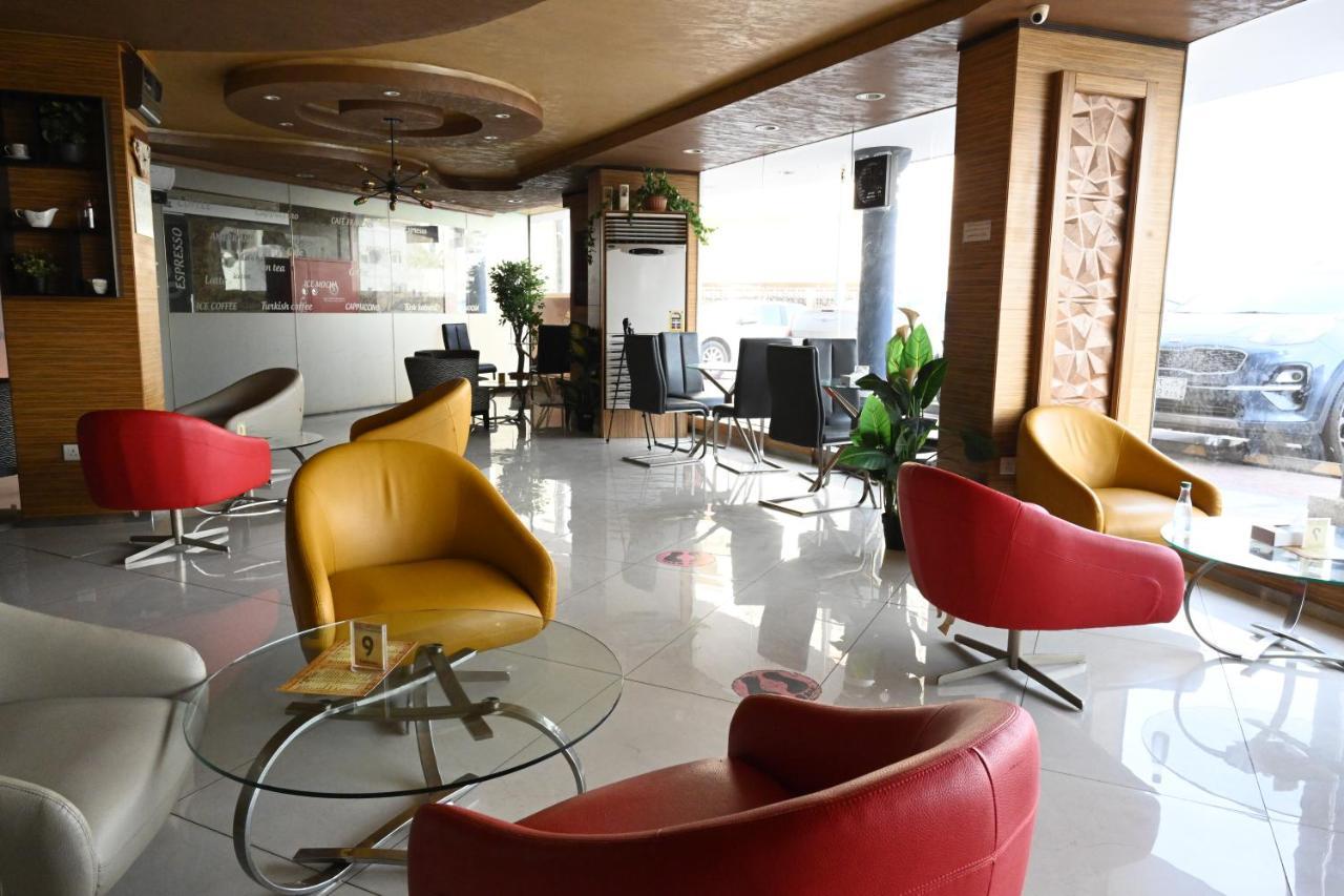 Al Dawhatin Furnished Units 제다 외부 사진